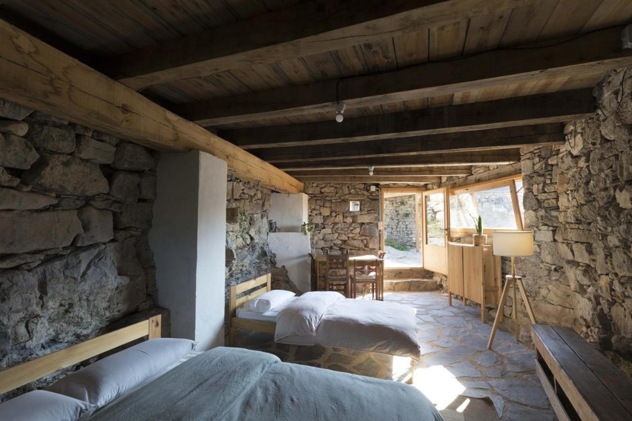 Mas Rural El Negre Hostel Ogassa Екстериор снимка